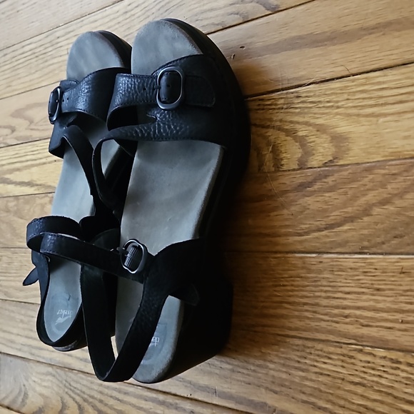 Dansko Women's Black Leather Sandi Ankle-Strap Sandal - 41 (US 10.5/11) - Picture 3 of 3